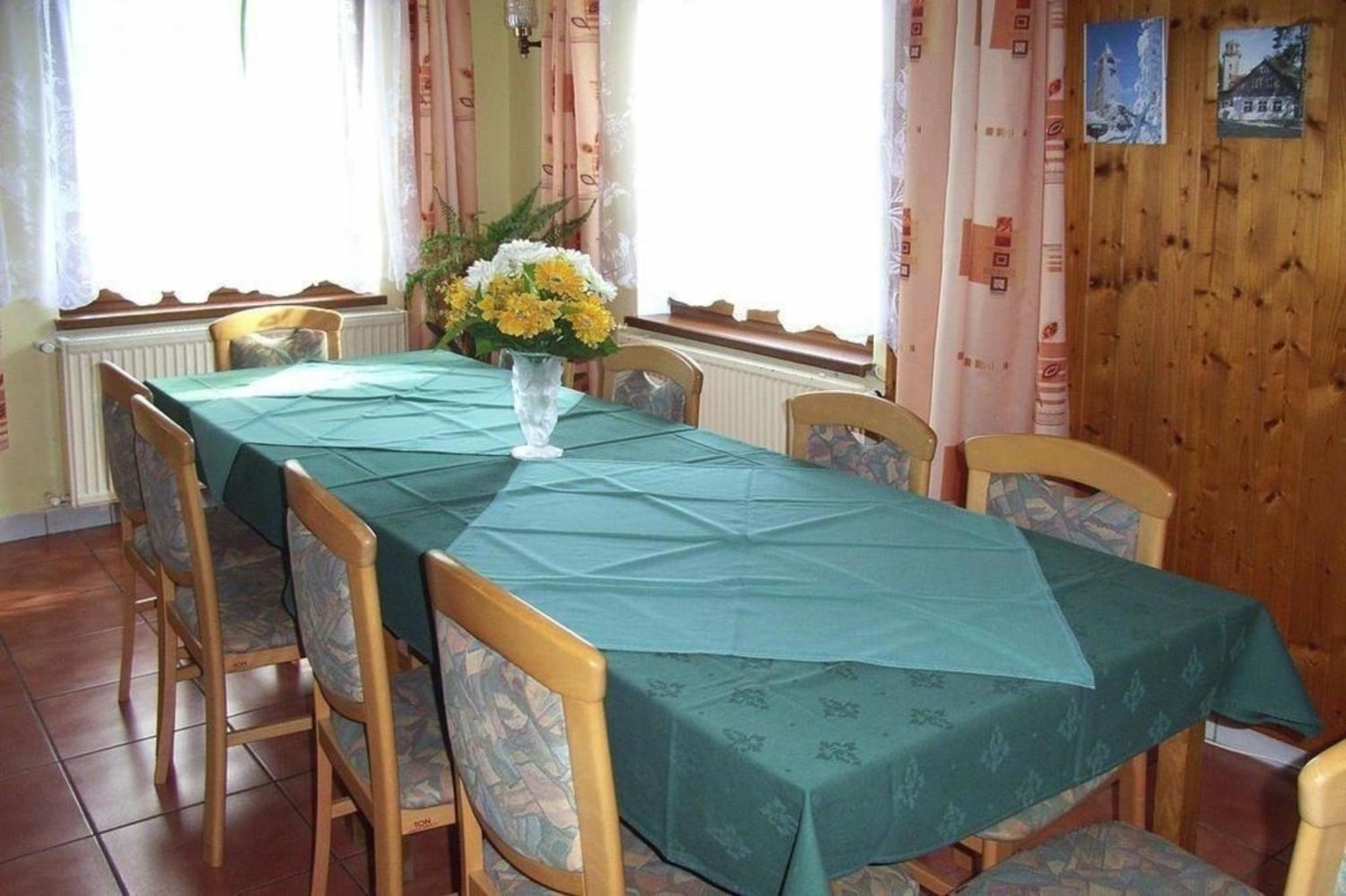 Ferienhaus mit Privatpool für 10 Personen ca 240 qm in Smrzovka, Sudetengebirge Tschechien Riesengebirge Tschechien