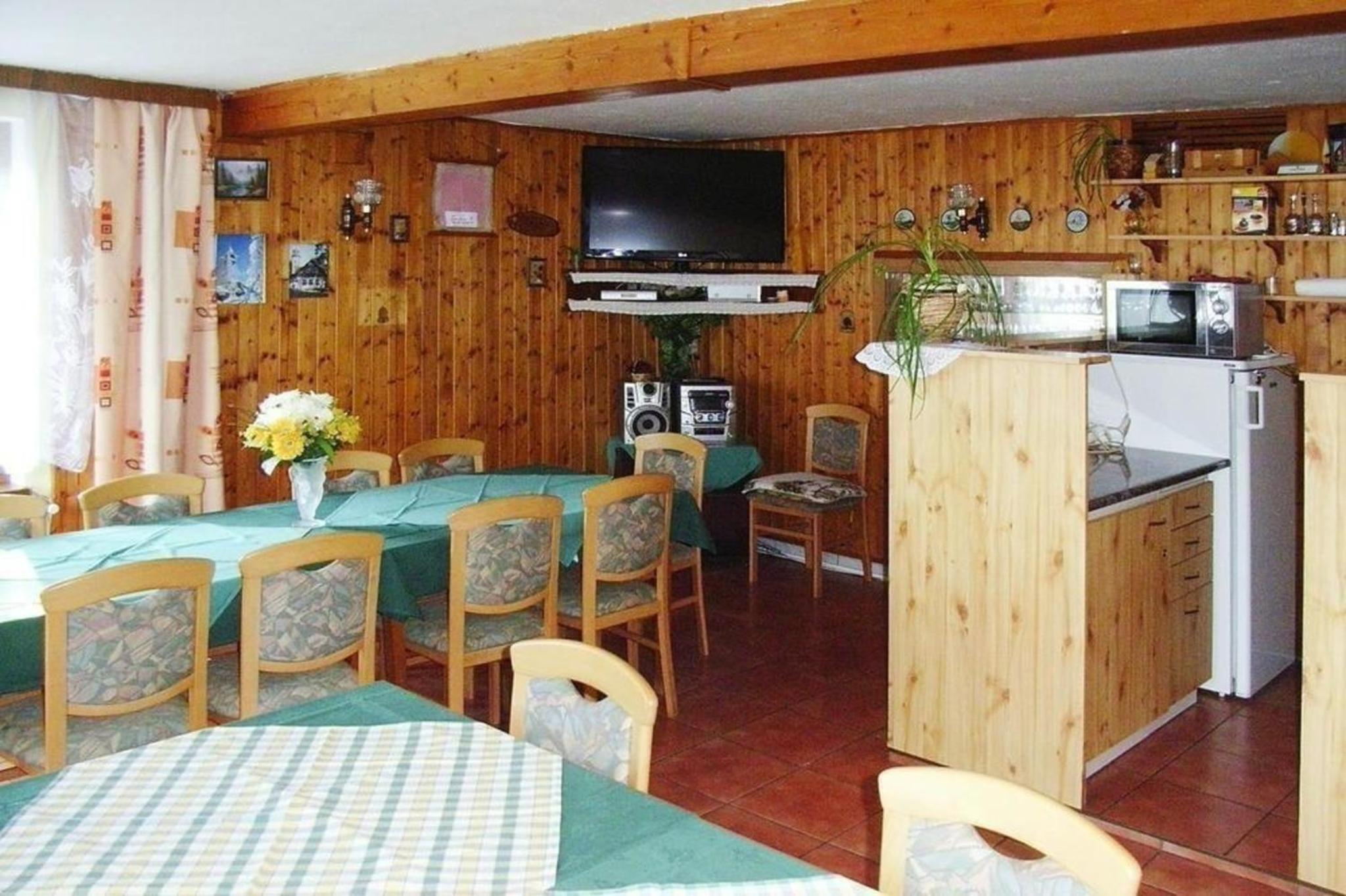 Ferienhaus mit Privatpool für 10 Personen ca 240 qm in Smrzovka, Sudetengebirge Tschechien Riesengebirge Tschechien