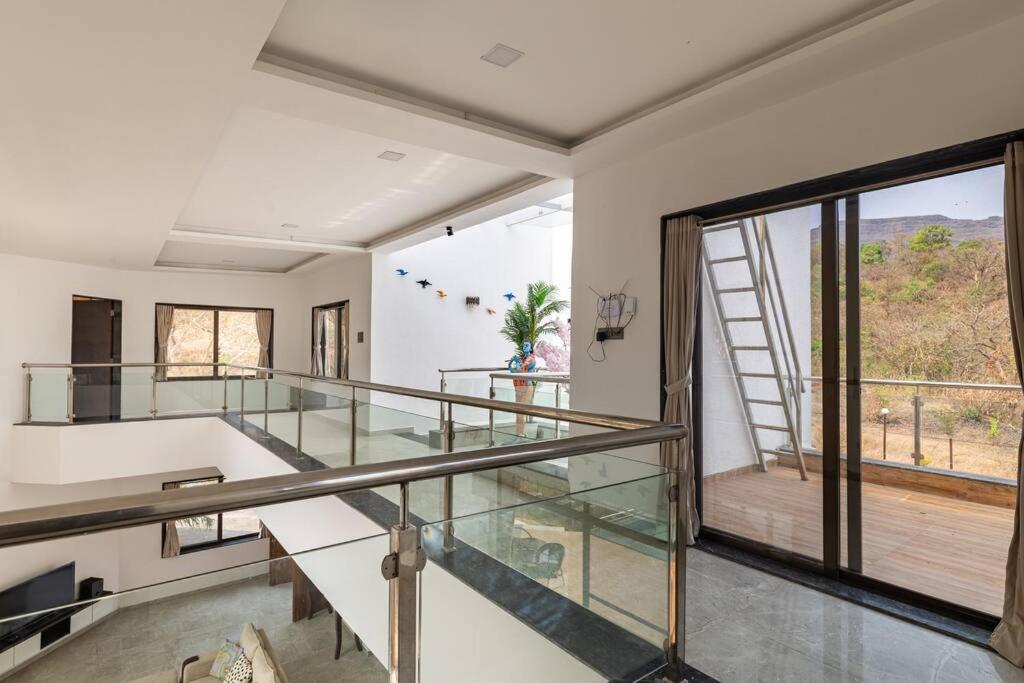 Vallys,in --Valley View with Infinity Pool view 5