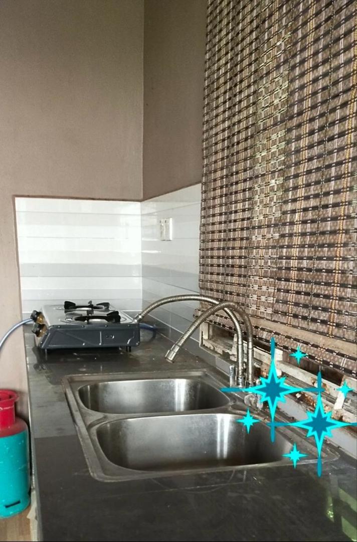Sobey Laris Homestay Pasir Mas Town photo 3