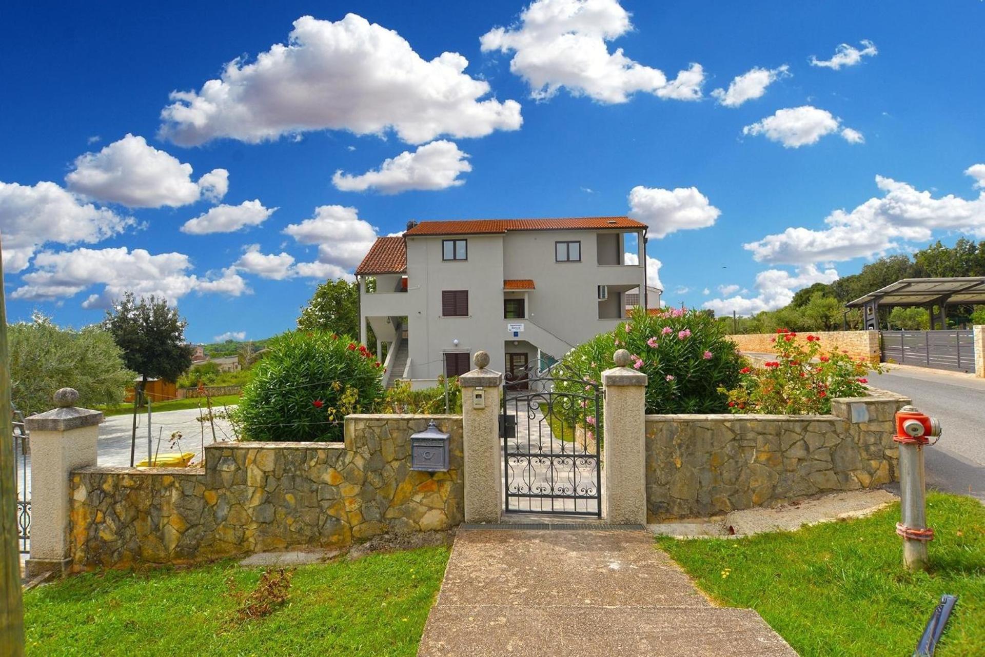 Ferienwohnung für 2 Personen ca 32 qm in Banjole, Istrien Istrische Riviera - b53369 view 2