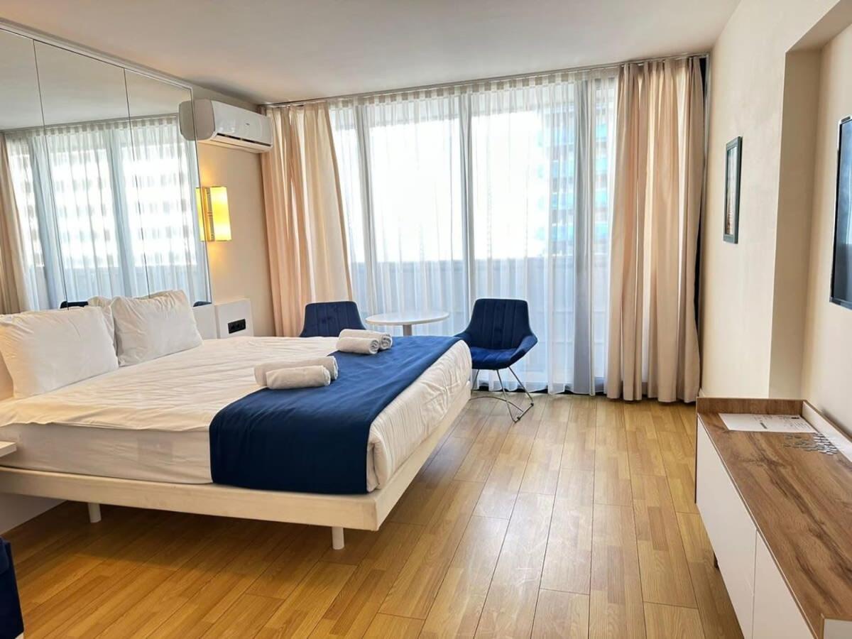 Charming Apartment In Orbi Twin Tower view 3