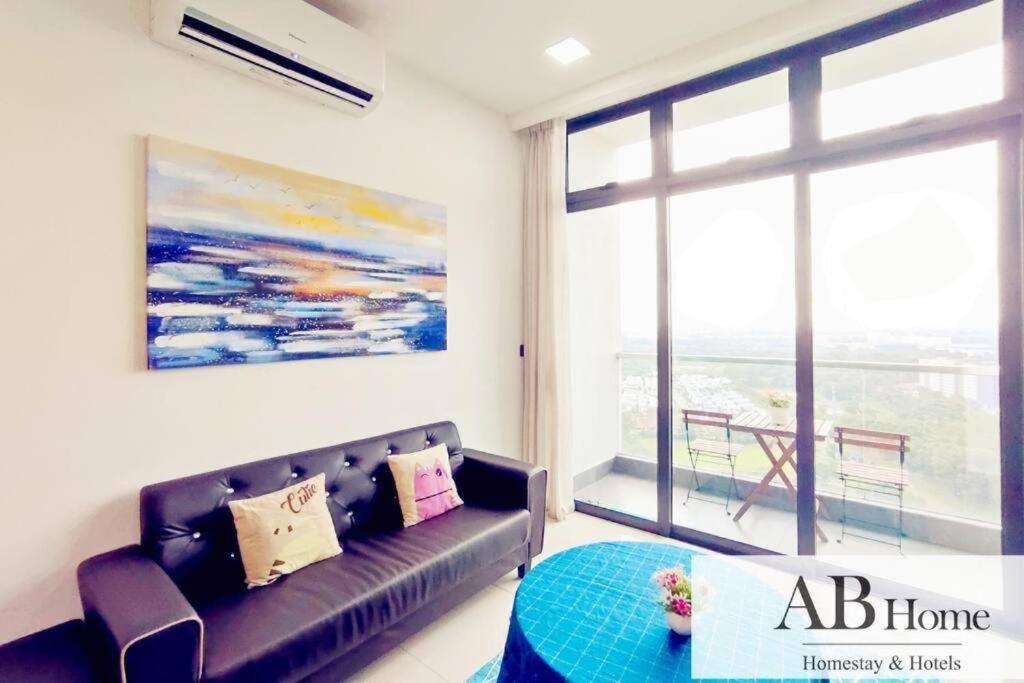 ABHOME "DREAM SUITE" #GreenHaven #Olympic Pool #City & Garden View #Masai JB photo 4