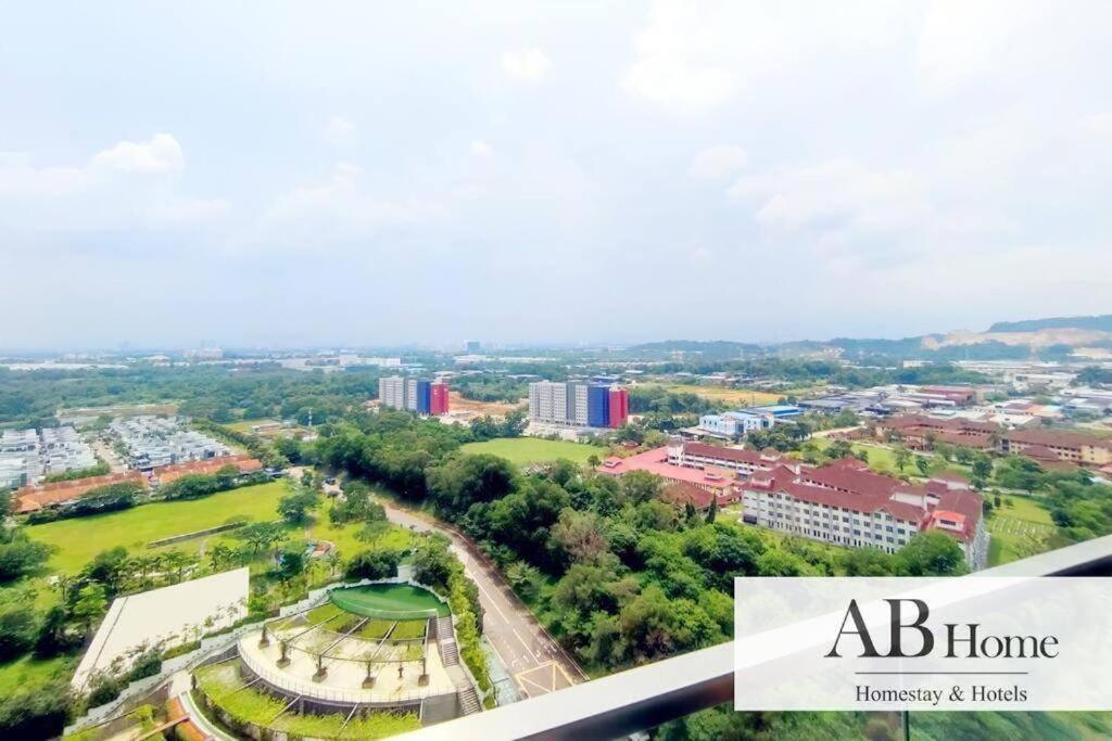 ABHOME "DREAM SUITE" #GreenHaven #Olympic Pool #City & Garden View #Masai JB photo 3