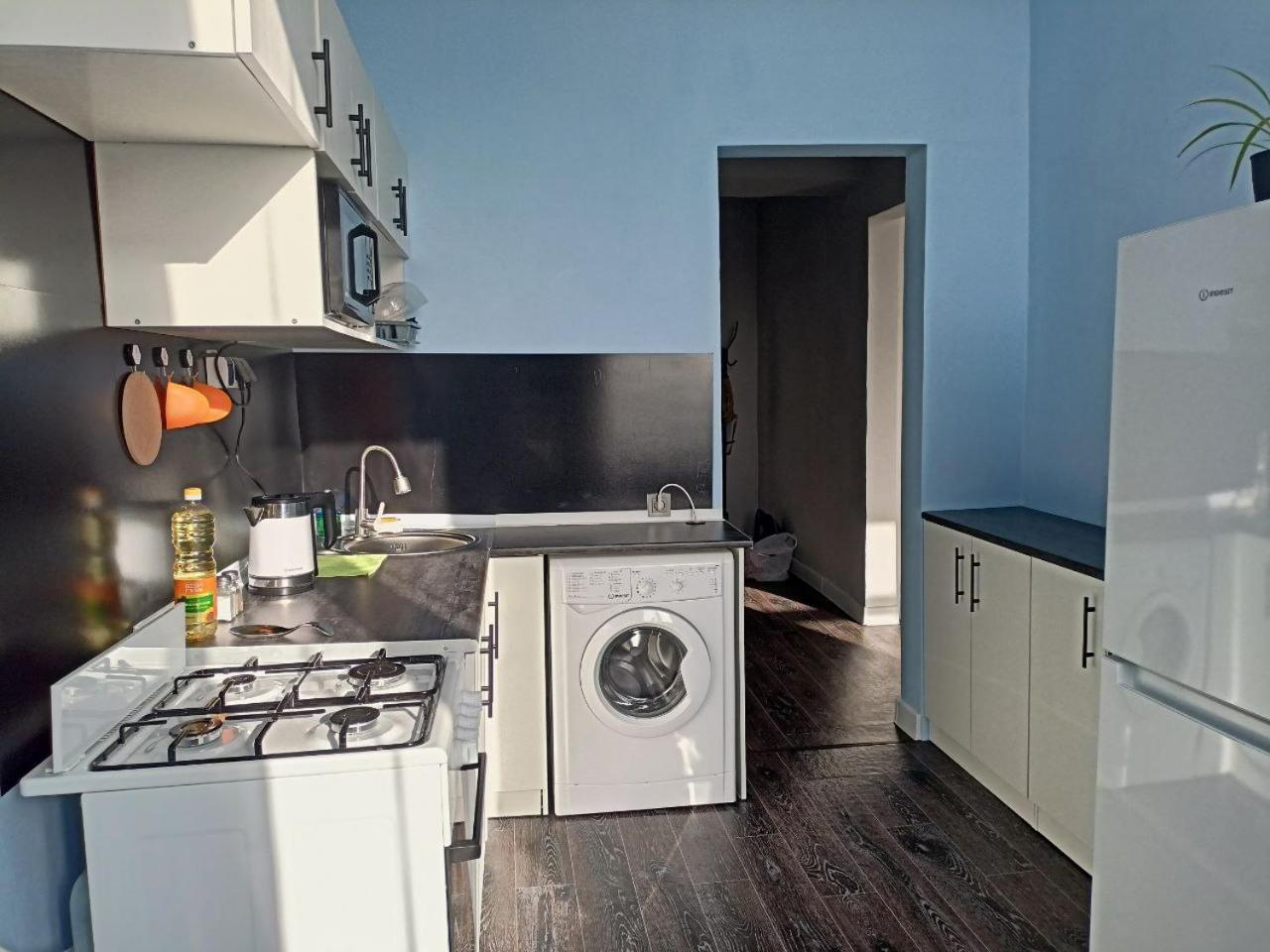 West window apartment
