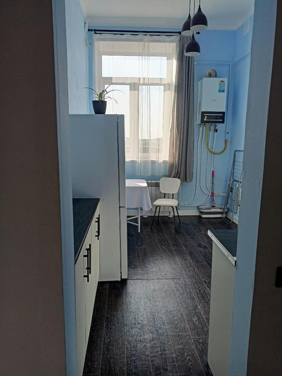 West window apartment
