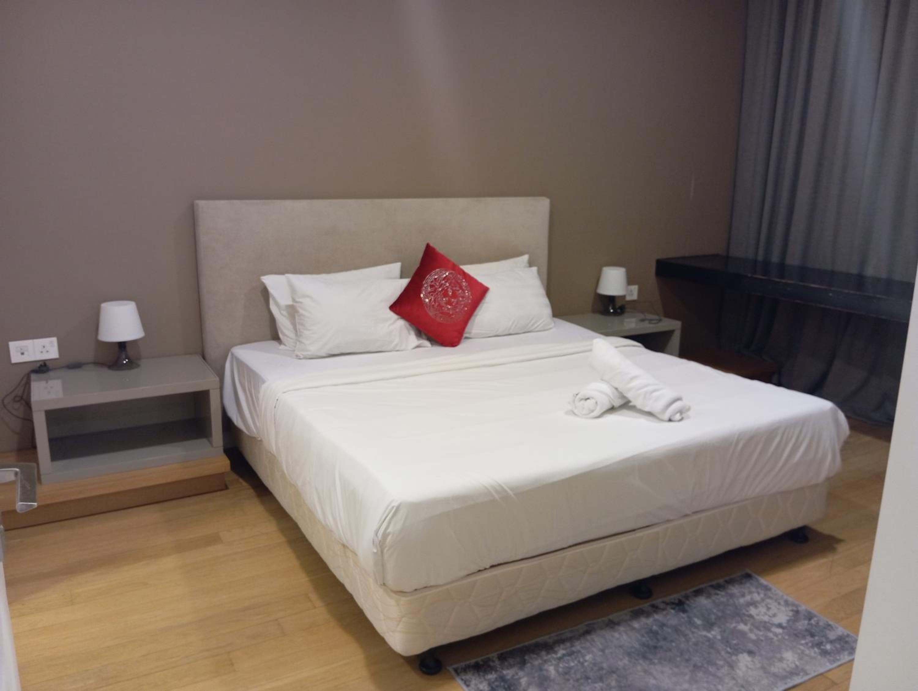 Platinum suites klcc by Fifty One