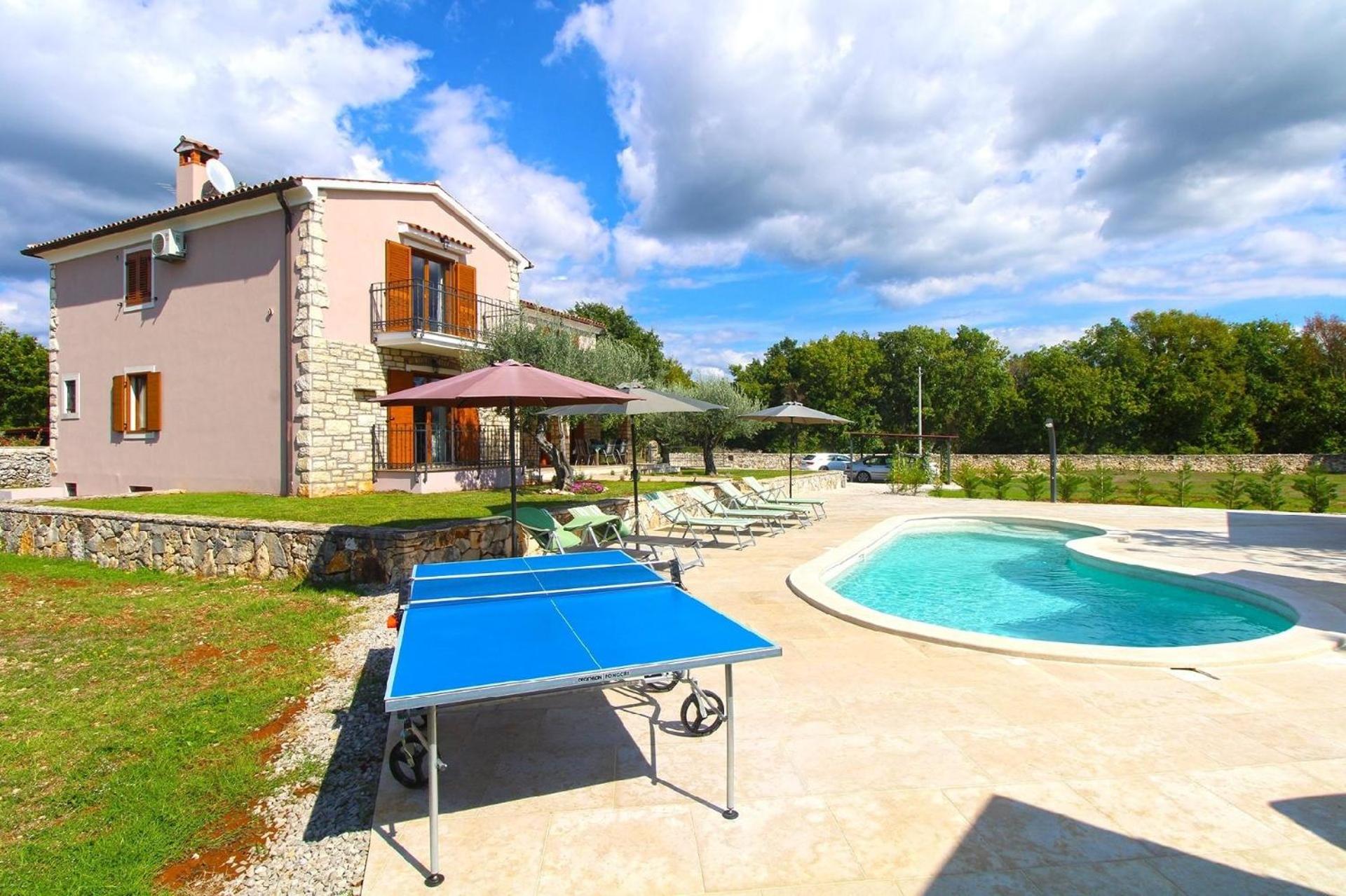 Ferienhaus mit Privatpool für 8 Personen ca 250 qm in Radetici, Istrien Binnenland von Istrien view 5