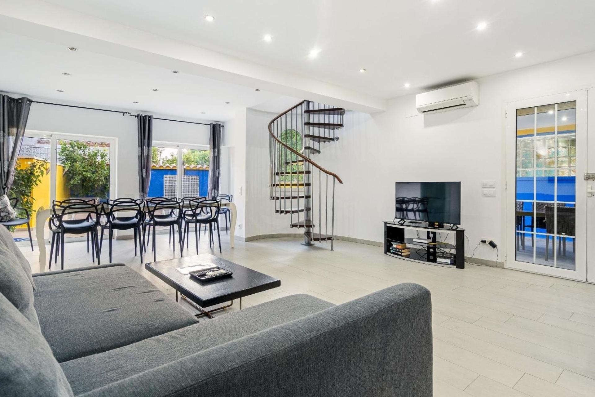 Ferienhaus mit Privatpool für 8 Personen ca 170 qm in Empuriabrava, Costa Brava Golf de Roses view 5