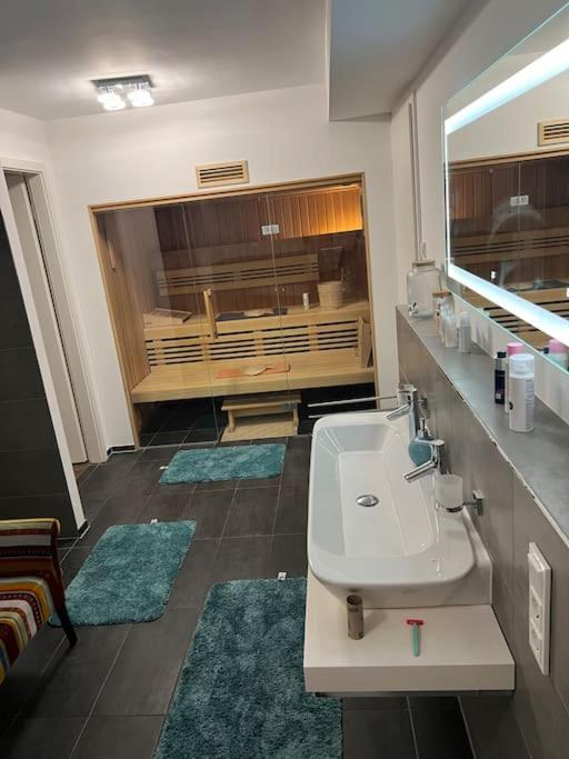 Luxuriöse Ferienwohnung mit Sauna und Whirlpool