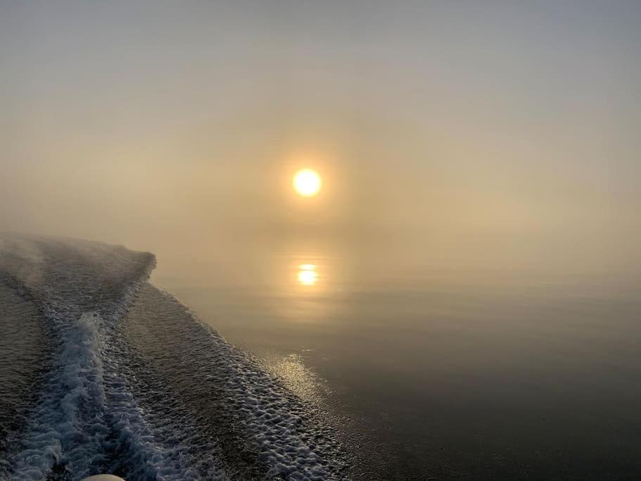Kalles, skärgårdsidyll med utsikt över Hamnsundet