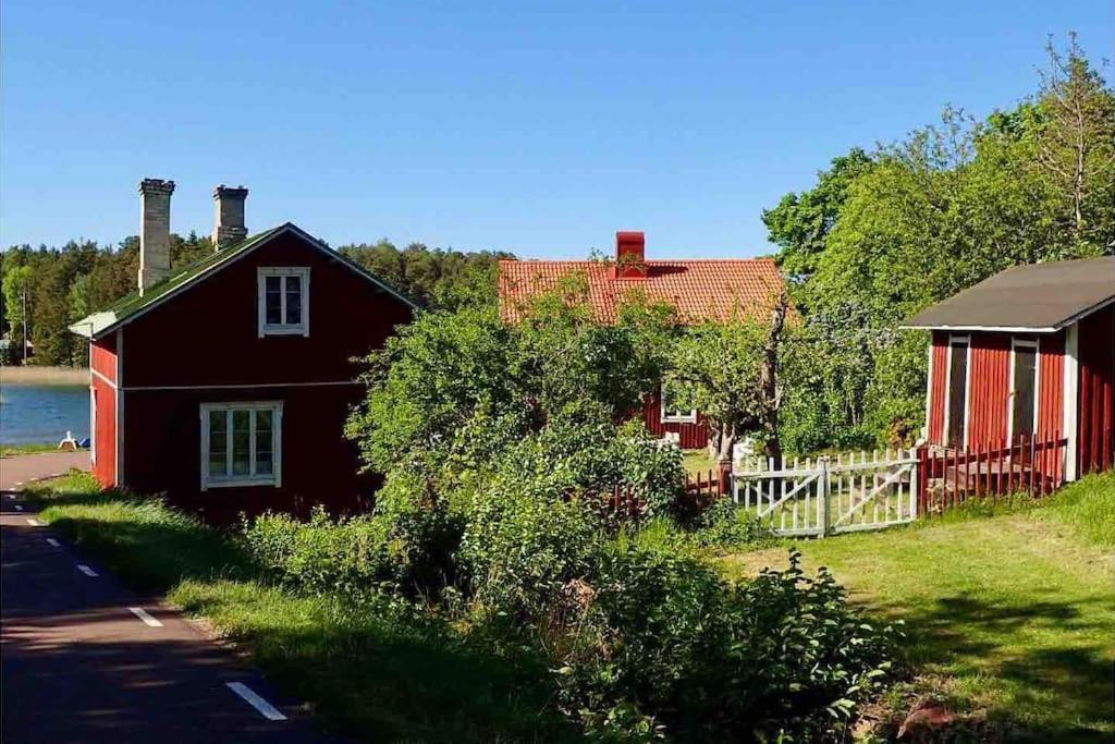 Kalles, skärgårdsidyll med utsikt över Hamnsundet