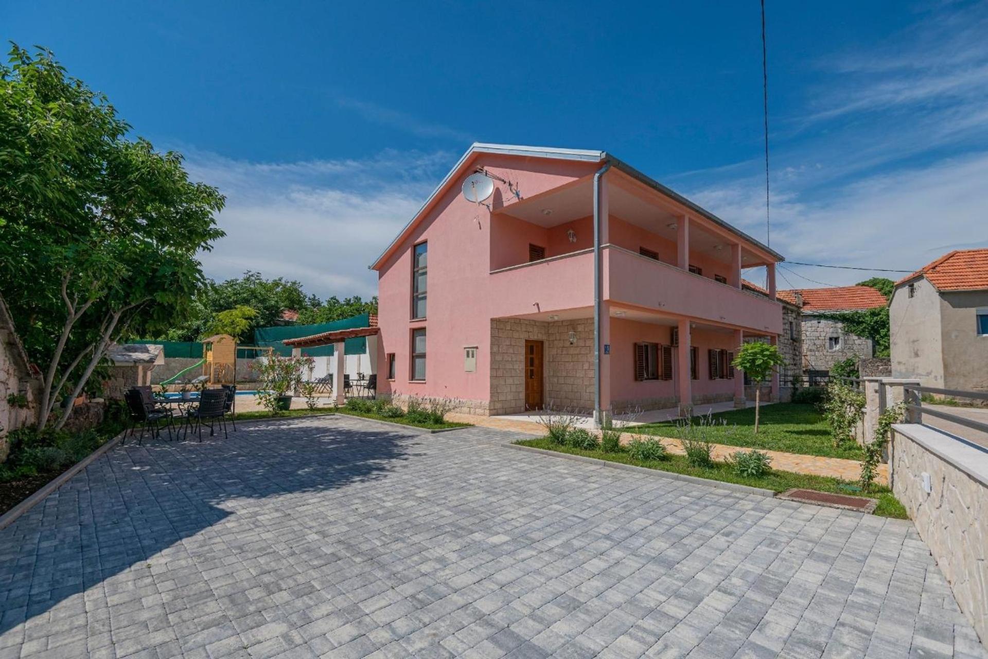 Ferienhaus mit Privatpool für 8 Personen ca 185 qm in Grubine, Dalmatien Dalmatinisches Hinterland view 3