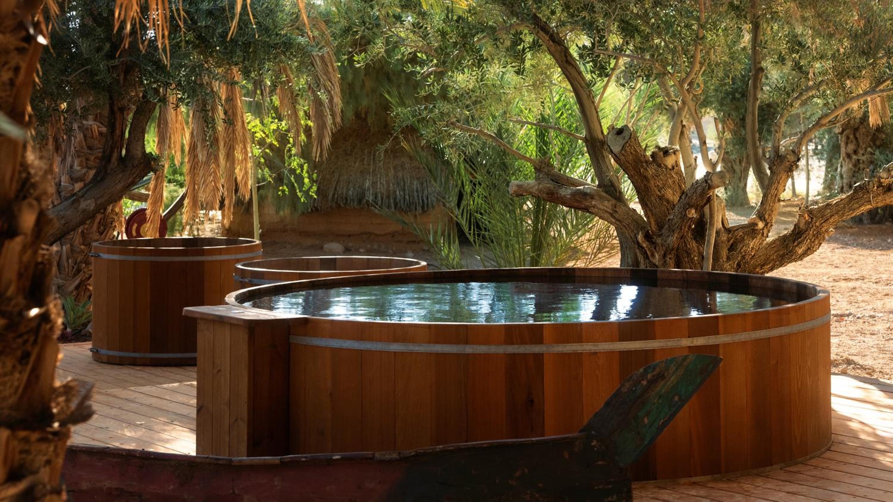 MOA Living - Desert Stay with Shelter Access