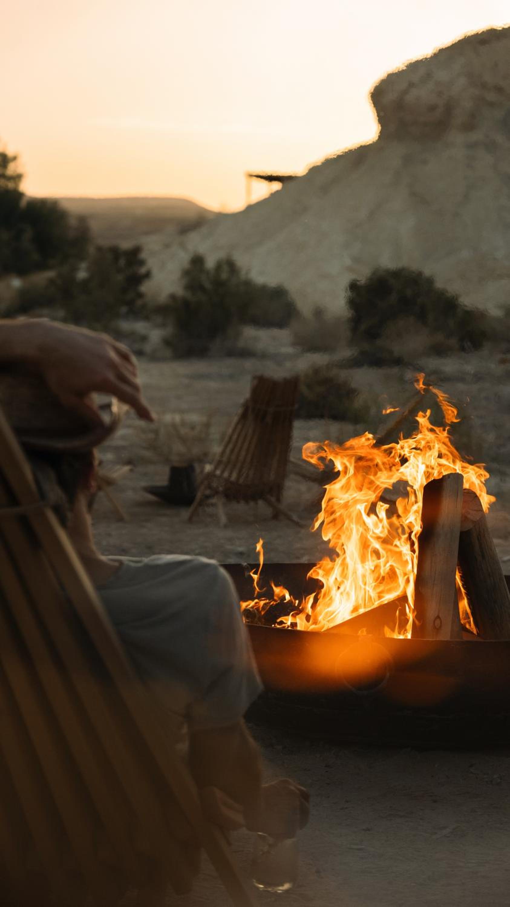 MOA Living - Desert Stay with Shelter Access