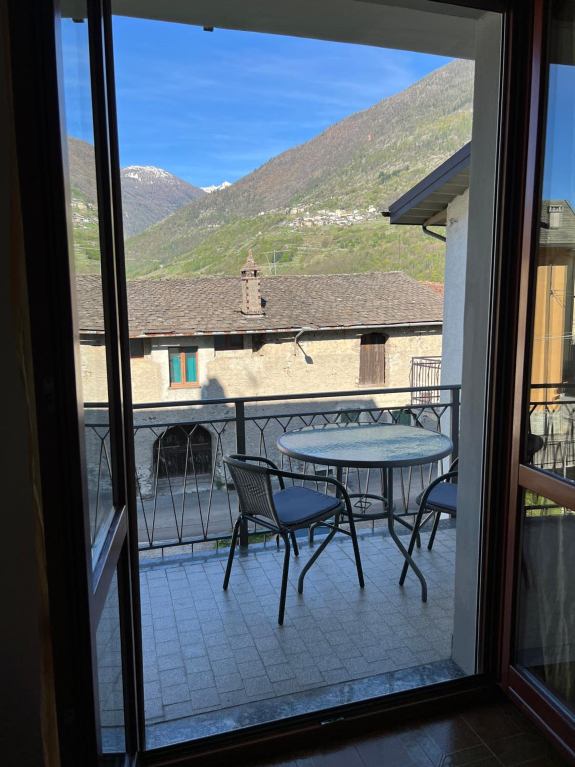 CASA STAVELLO view 3