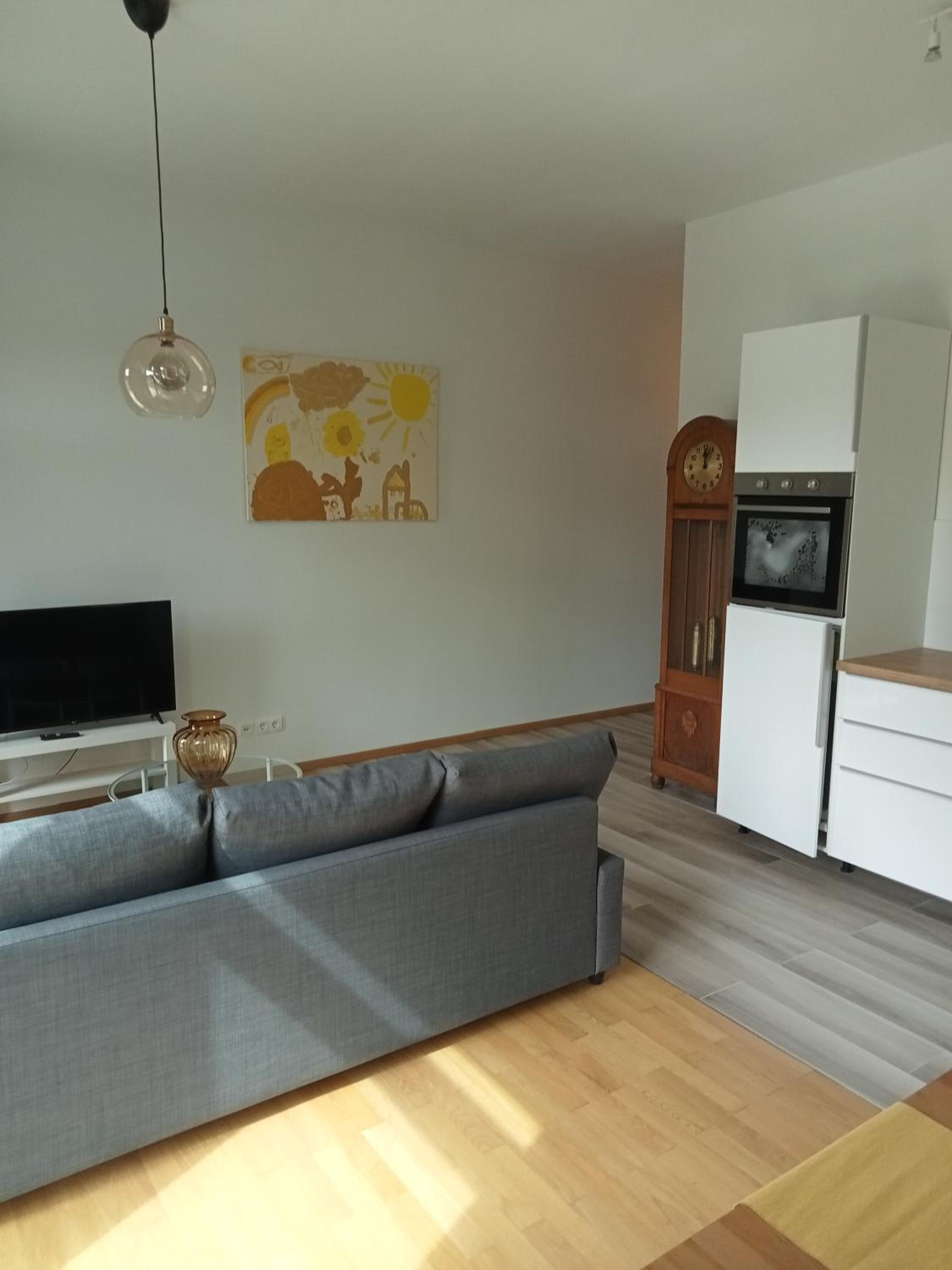 Ruhiges Apartment mit Terrasse und kostenlosem Parkplatz, ideal für Berlin-Besucher, Stadtgrün 1