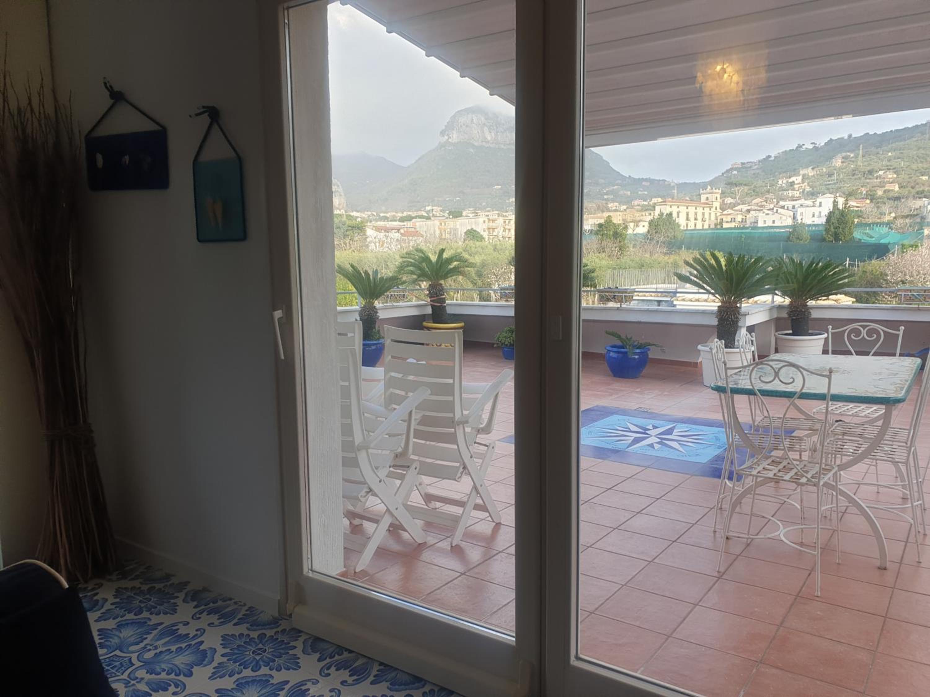 Beautiful roof top sea view Sorrento photo 3