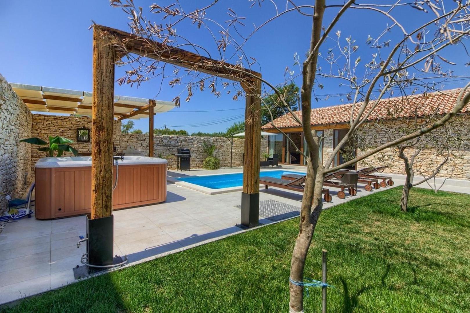 Ferienhaus mit Privatpool für 4 Personen ca 60 qm in Šišan, Istrien Südküste von Istrien view 3