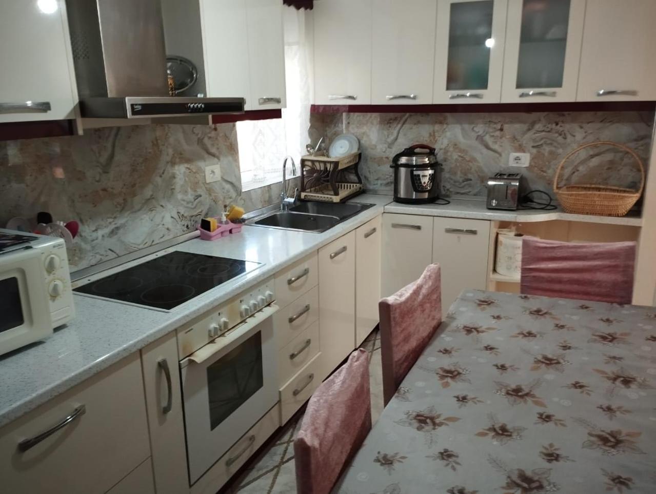 RONDO Guesthouse