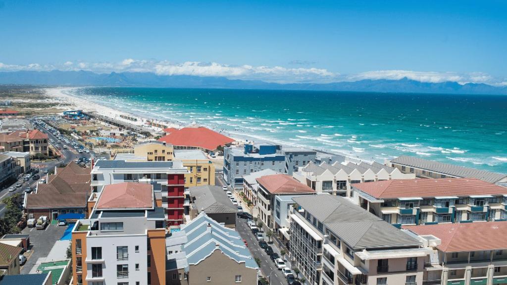 Bali Beach Flats, Muizenberg view 2