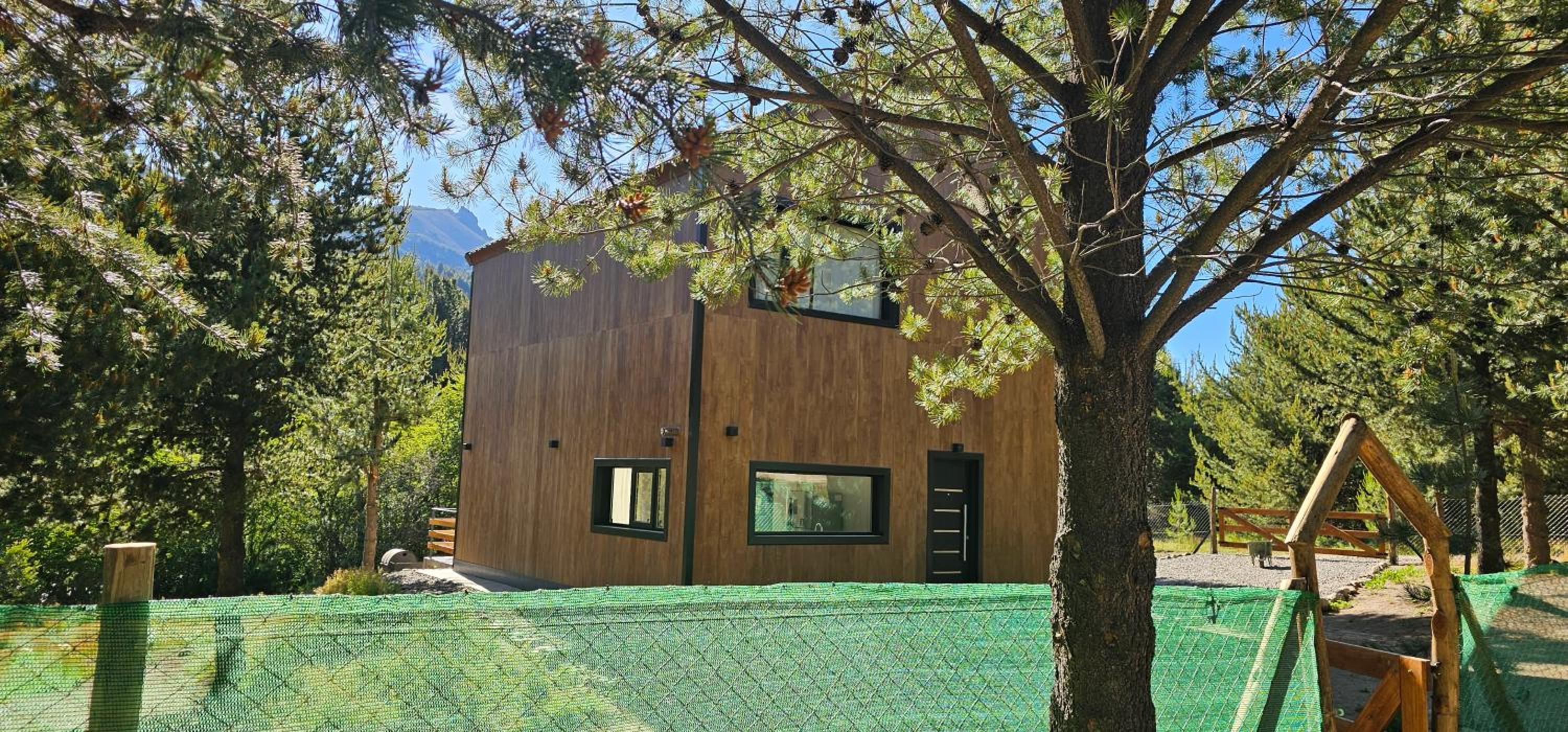 Casa del Río CON 3 DORMITORIOS Y 2 BAÑOS