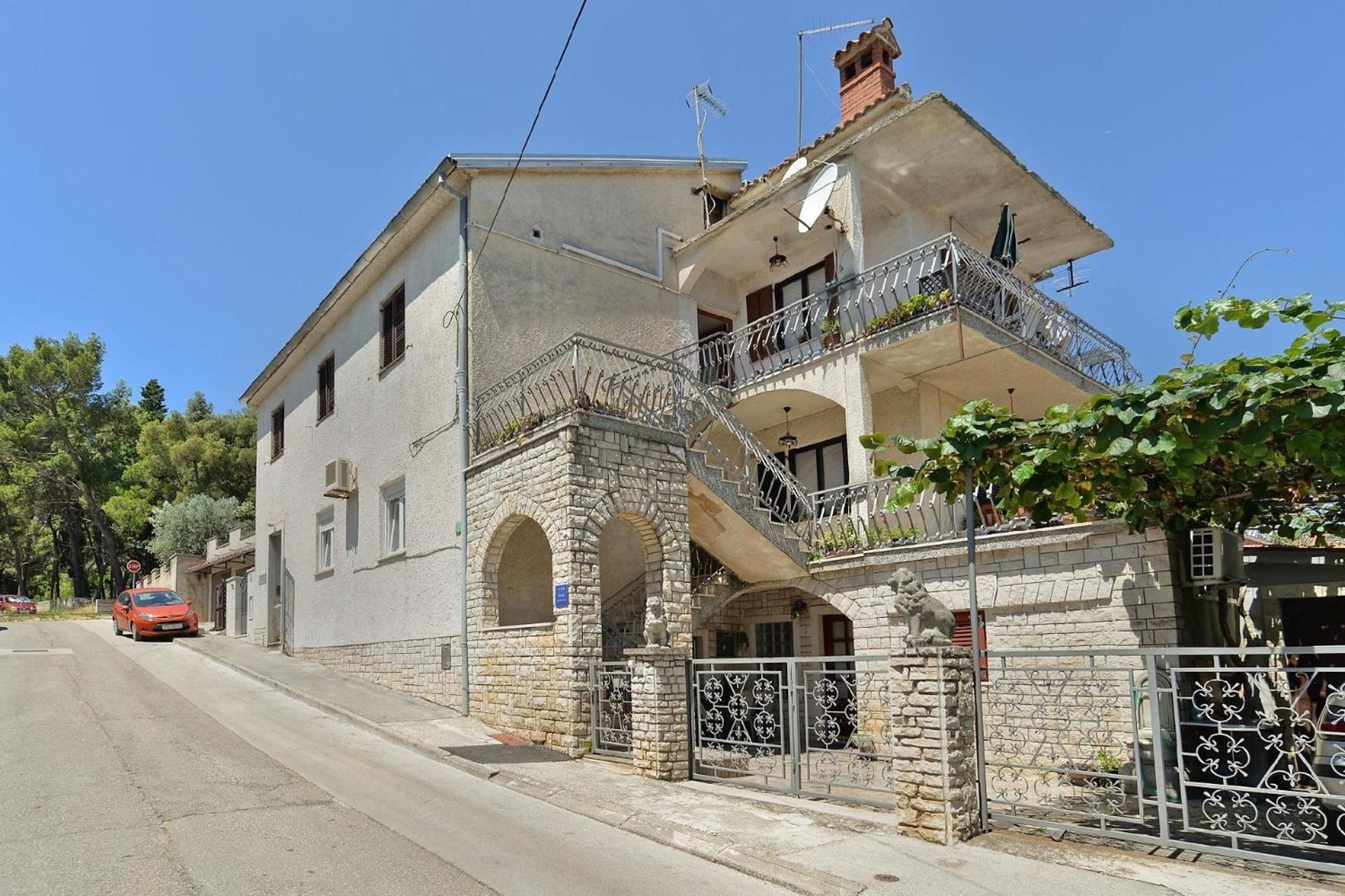 Ferienwohnung für 2 Personen ca 15 qm in Sijana, Istrien Istrische Riviera view 2