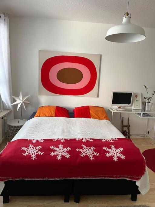 Christmas Elf’s city home view 5