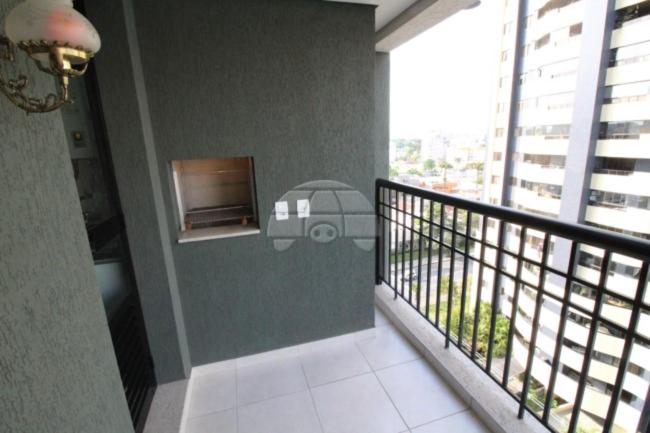 Apto no Cabral em Curitiba com 3 quartos varanda piscina arcondicionado e 2 vagas de garagem