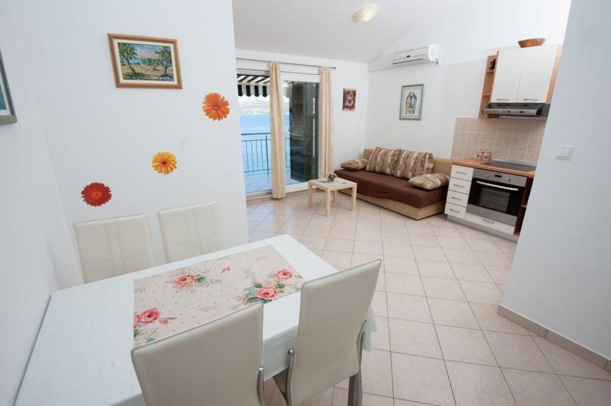 Ferienwohnung für 4 Personen ca 50 qm in Ražanj, Dalmatien Norddalmatien view 4
