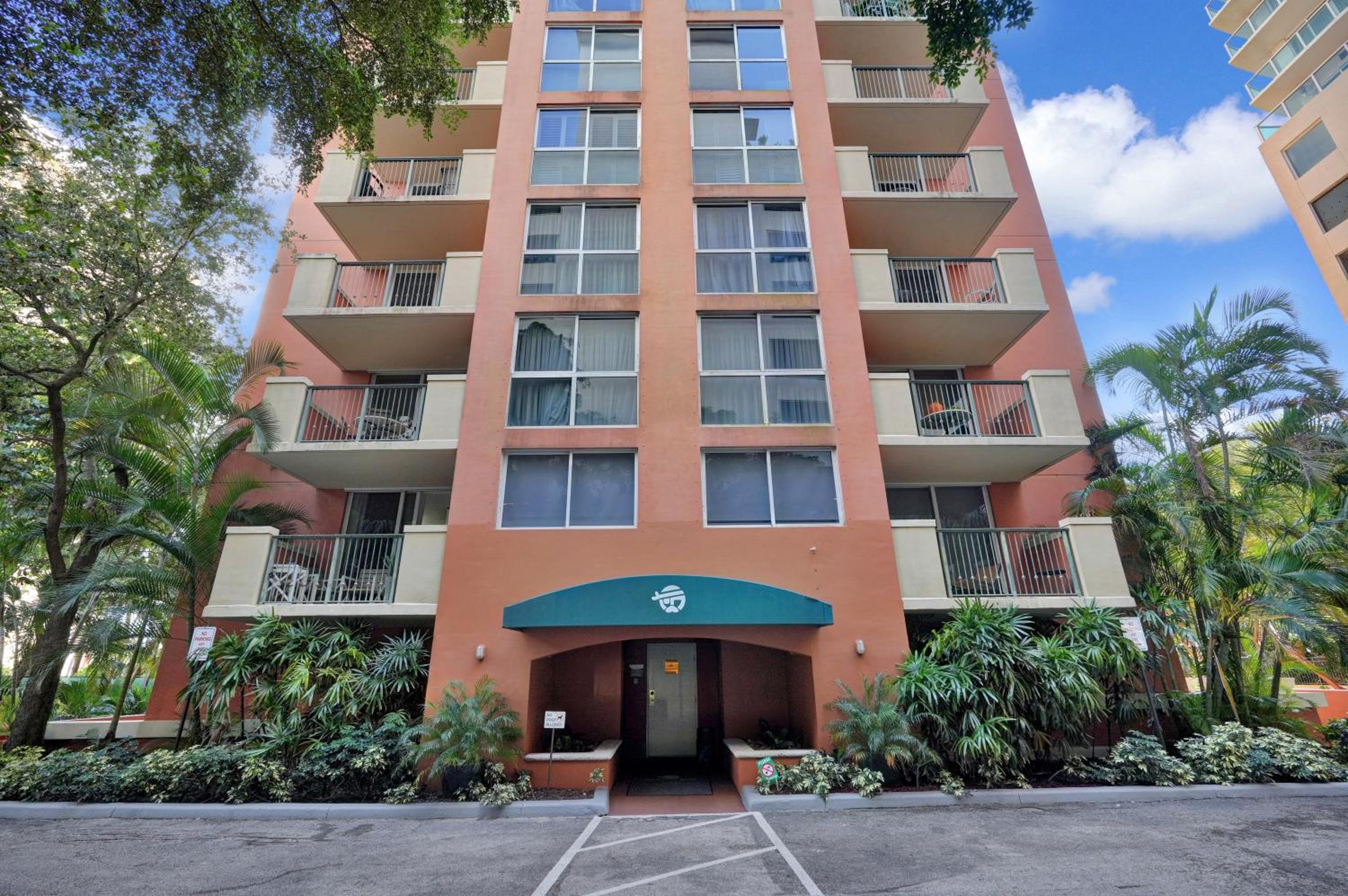 Modern Bay View Balcony In The Grove Free Parking