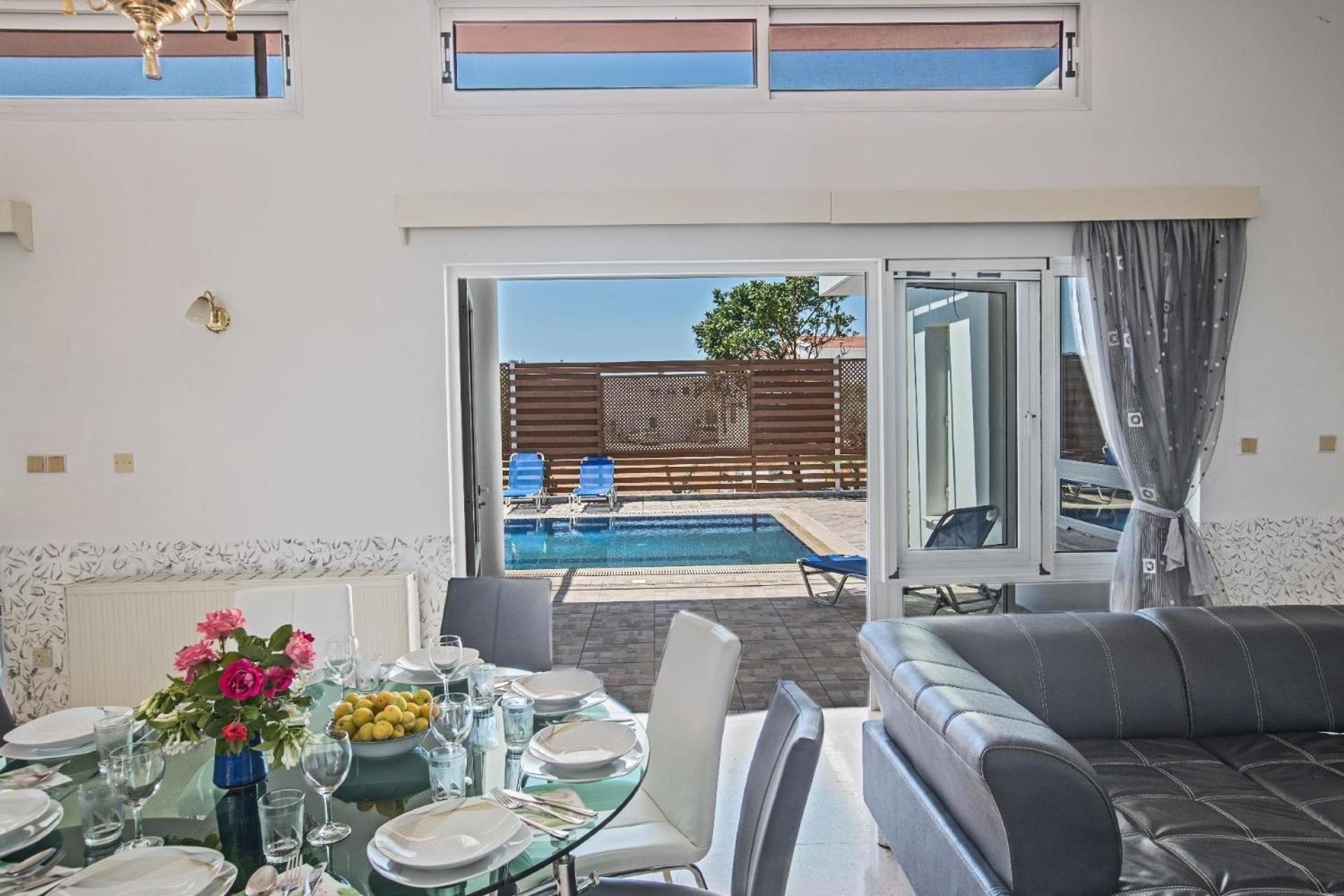 Ferienhaus mit Privatpool für 8 Personen ca 160 qm in Agia Napa, Südküste von Zypern
