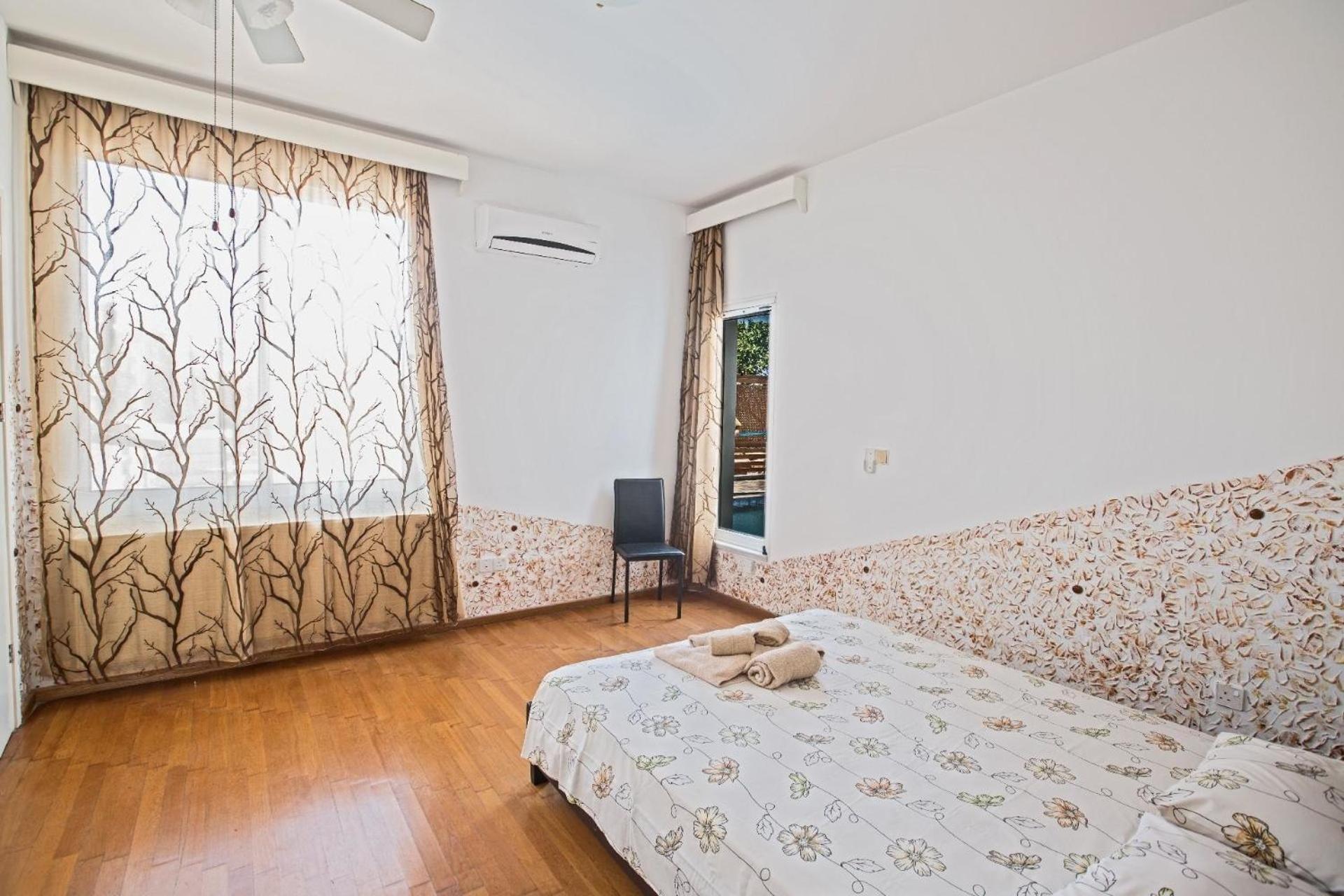 Ferienhaus mit Privatpool für 8 Personen ca 160 qm in Agia Napa, Südküste von Zypern