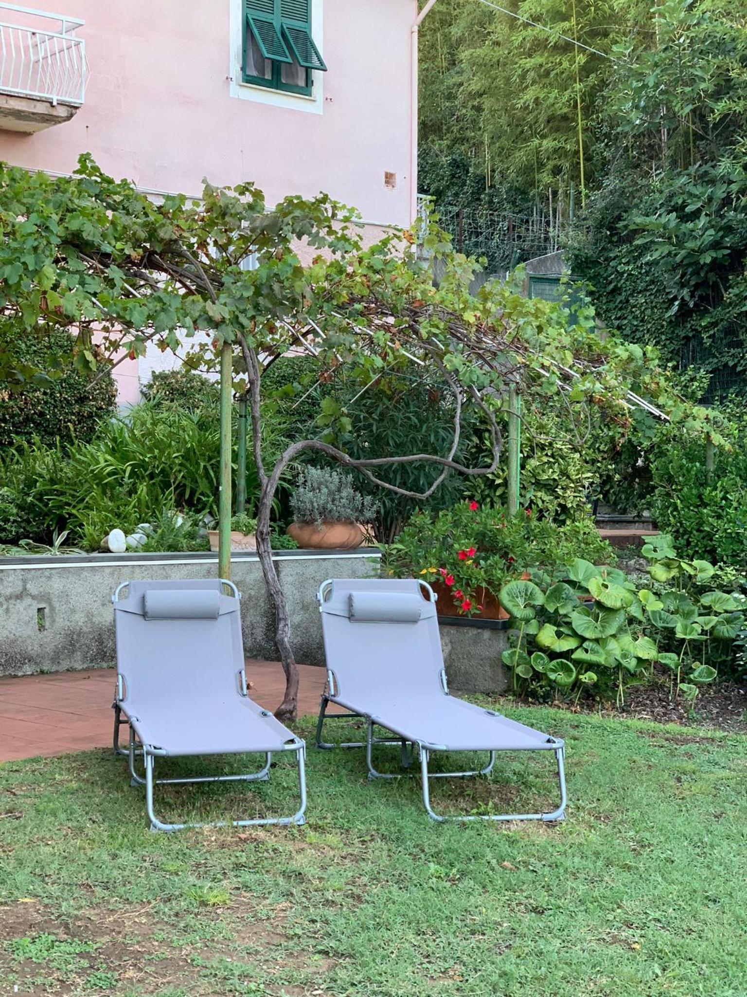 Caligo B&B Secret Garden Villa Room vicino alle Cinque Terre