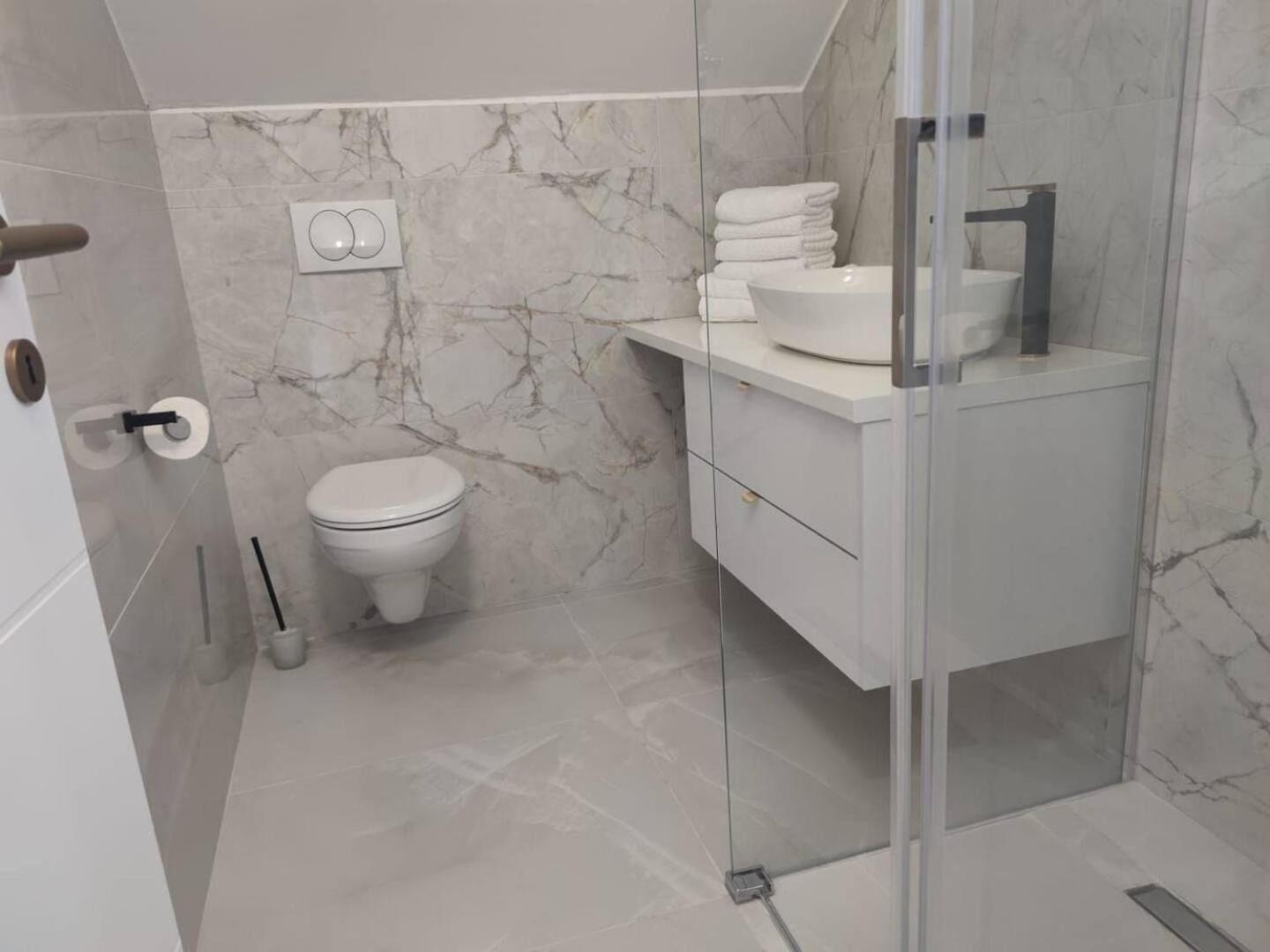 Ferienhaus mit Privatpool für 4 Personen 1 Kind ca 70 qm in Povlja, Dalmatien Mitteldalmatien view 2