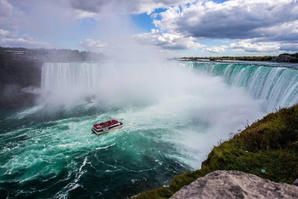 Spacious stay, 15 min to Niagara Falls & US border