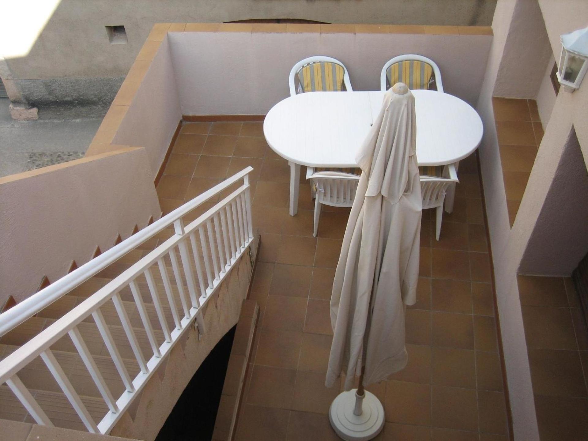 Maison Puigpelat view 4