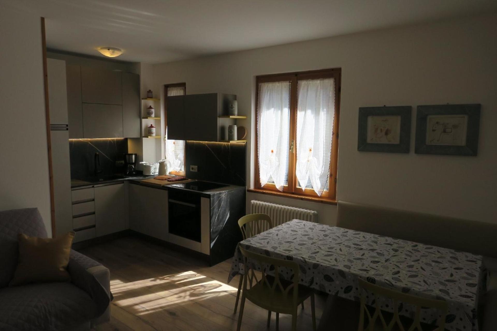 Ferienwohnung für 4 Personen 2 Kinder ca 75 qm in Pur-Ledro, Trentino Ledrosee view 4
