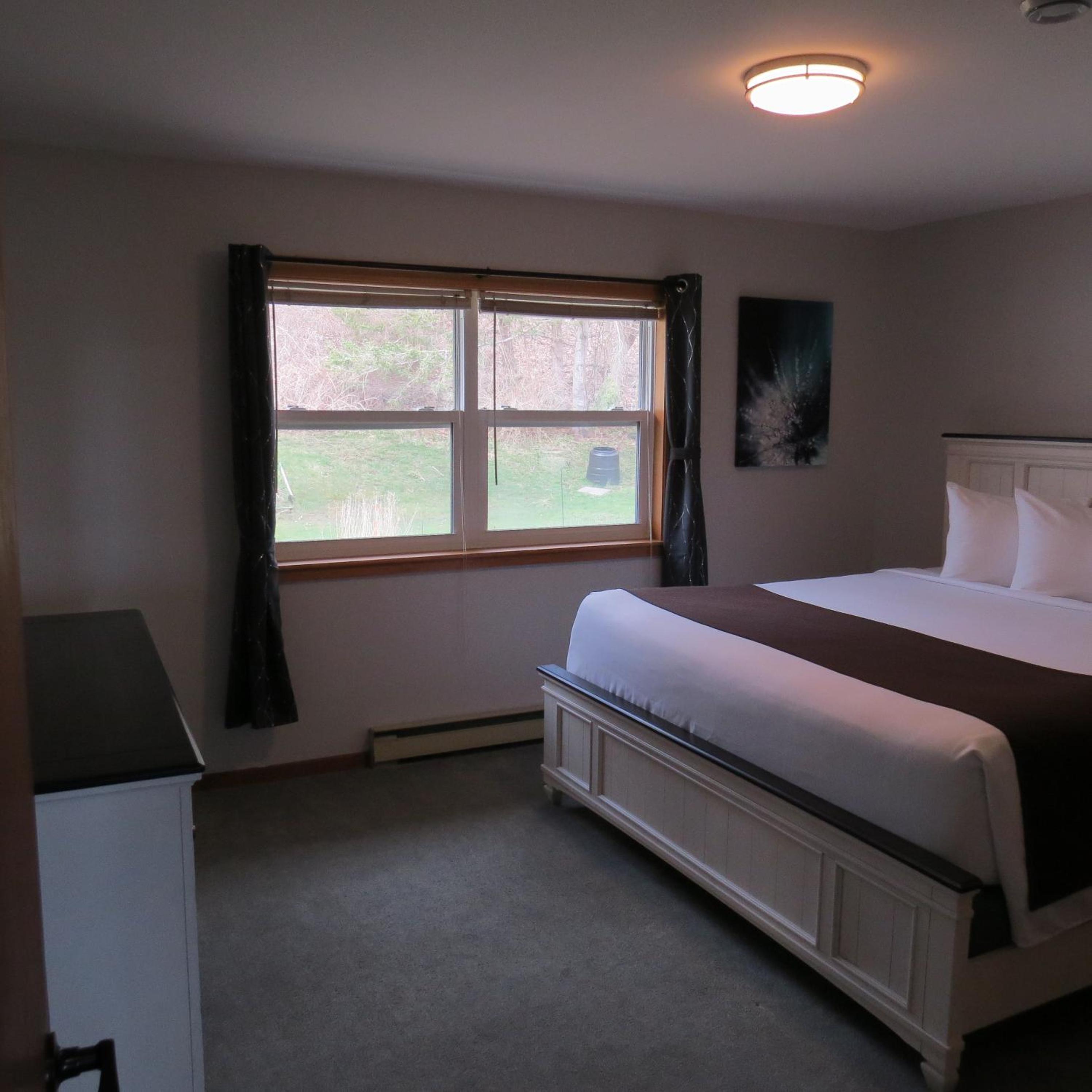 Dockside Suites