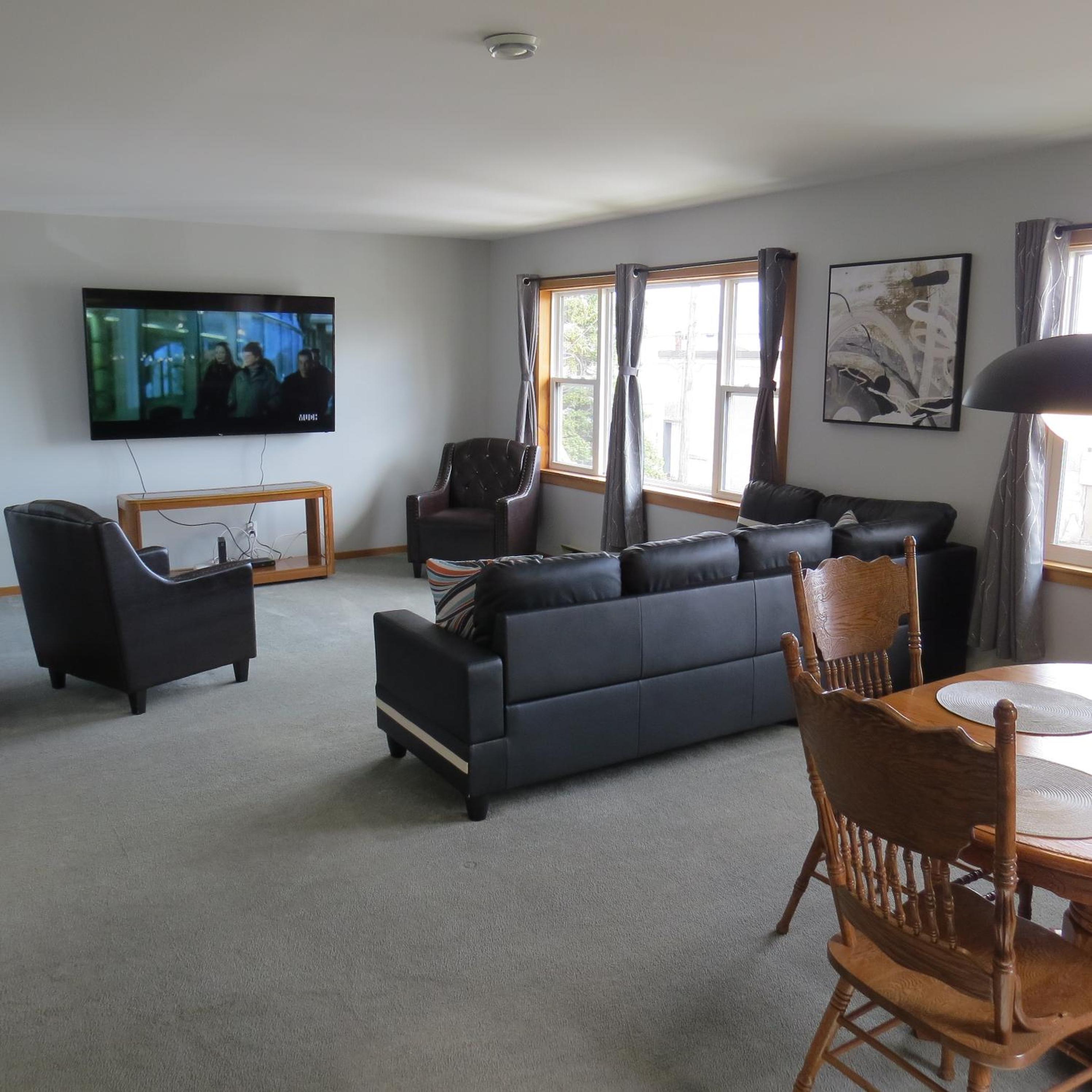 Dockside Suites