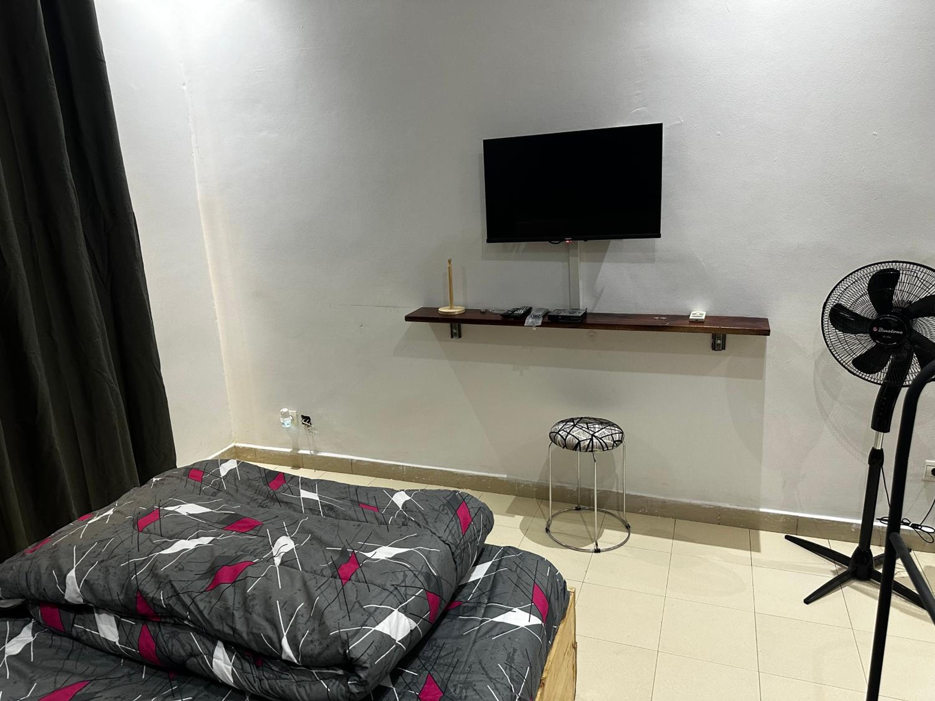 Studio privé équipé et meublé view 2