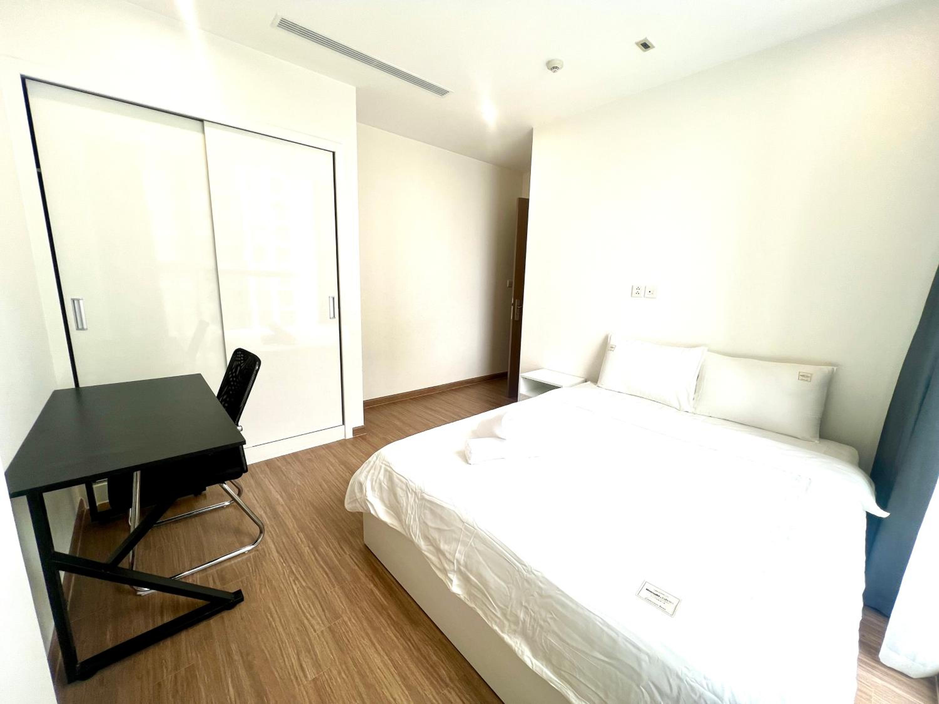 Nanahousing-3 Bedroom Apartment Vinhomes Skylake