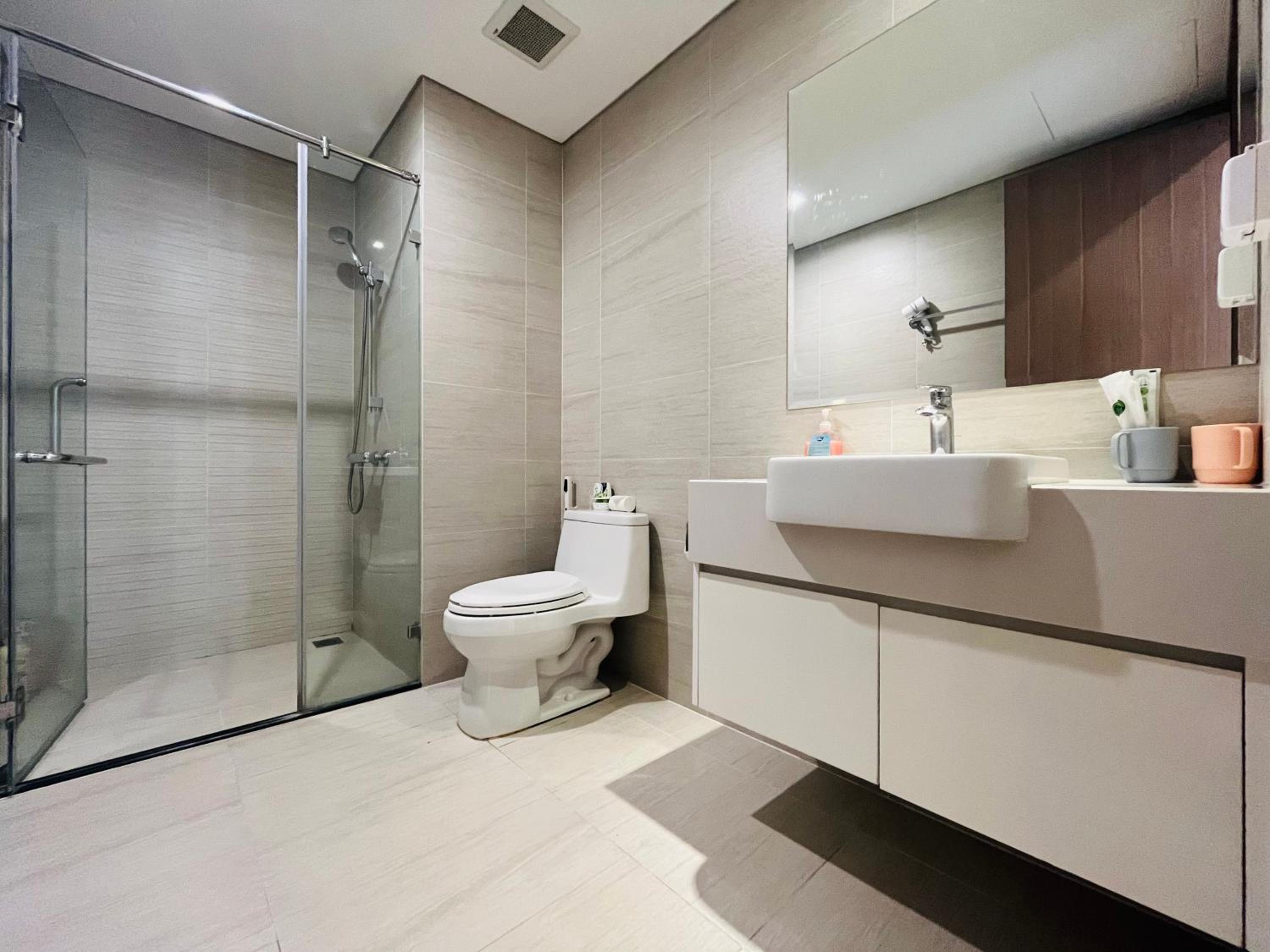 Nanahousing-3 Bedroom Apartment Vinhomes Skylake