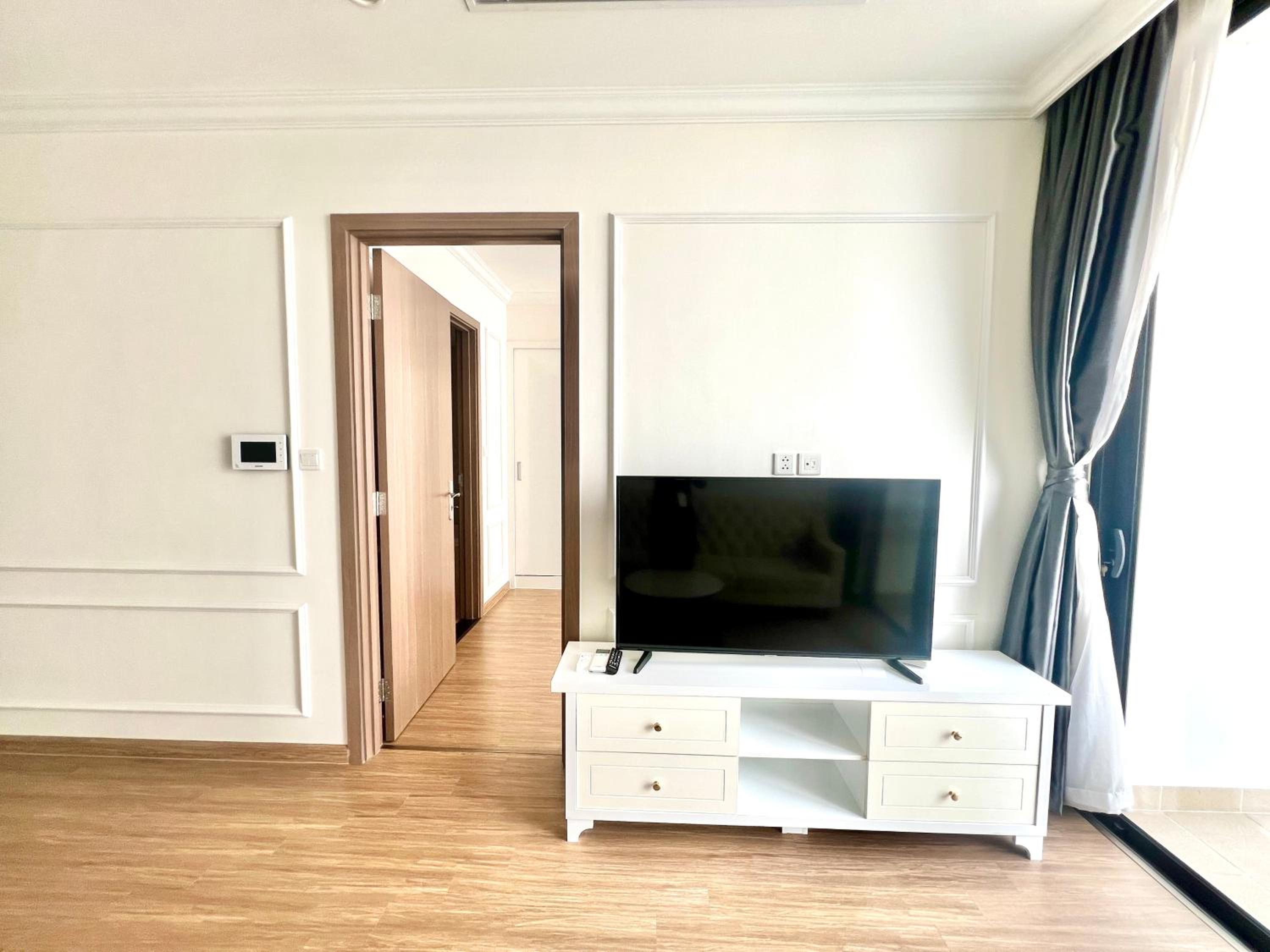 Nanahousing-3 Bedroom Apartment Vinhomes Skylake