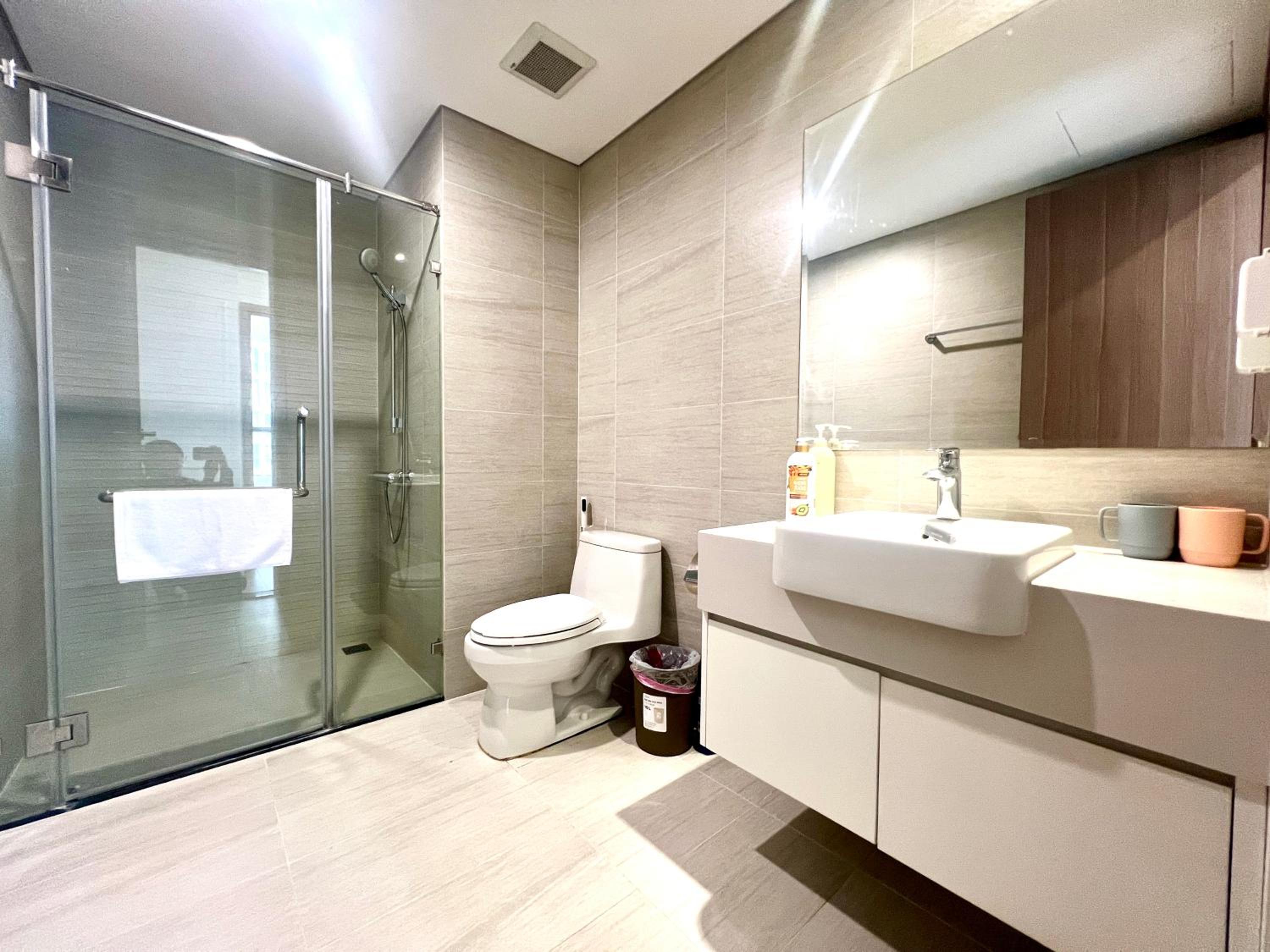Nanahousing-3 Bedroom Apartment Vinhomes Skylake