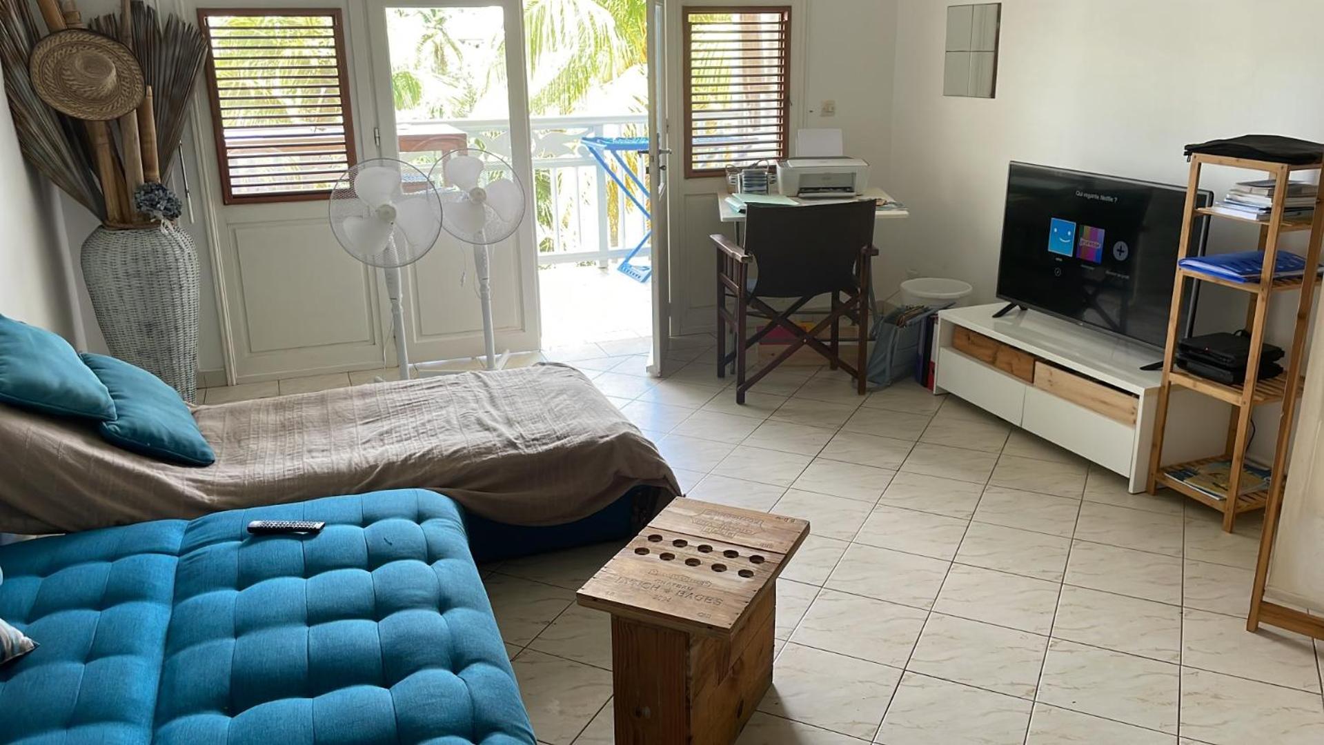 APPARTEMENT t3 VUE GOLF view 4