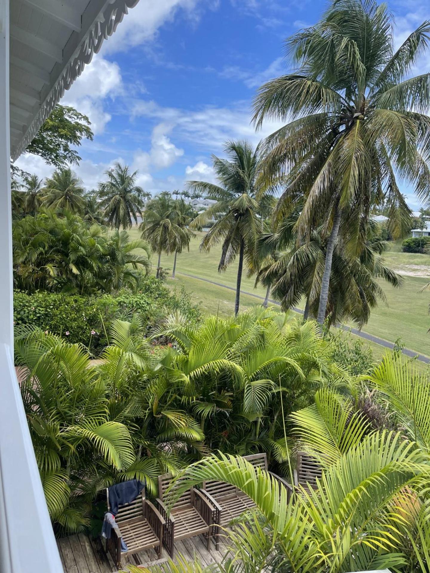 APPARTEMENT t3 VUE GOLF view 2