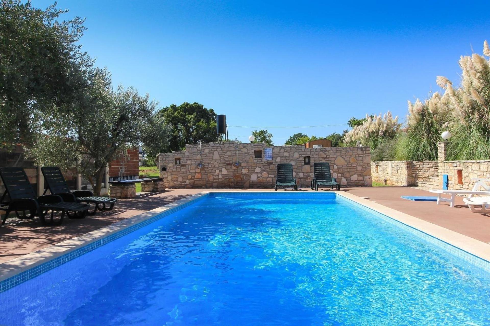 Ferienhaus mit Privatpool für 8 Personen ca 210 qm in Pavicini, Istrien Südküste von Istrien view 2