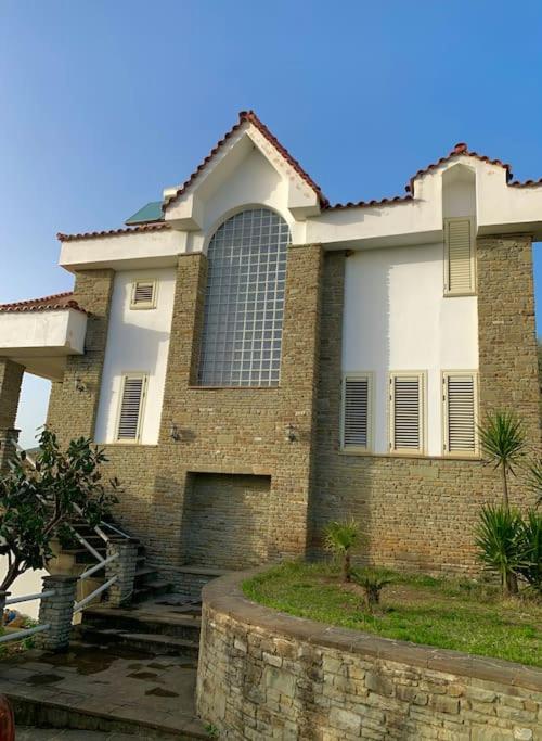 Natalia's House Surrel Villa