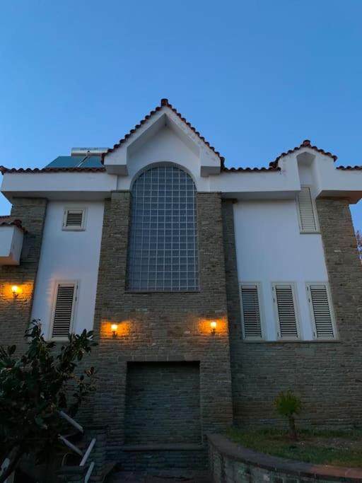 Natalia's House Surrel Villa